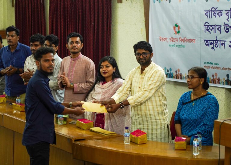 Uttaran gives scholarships to 40 financially disadvantaged CU students